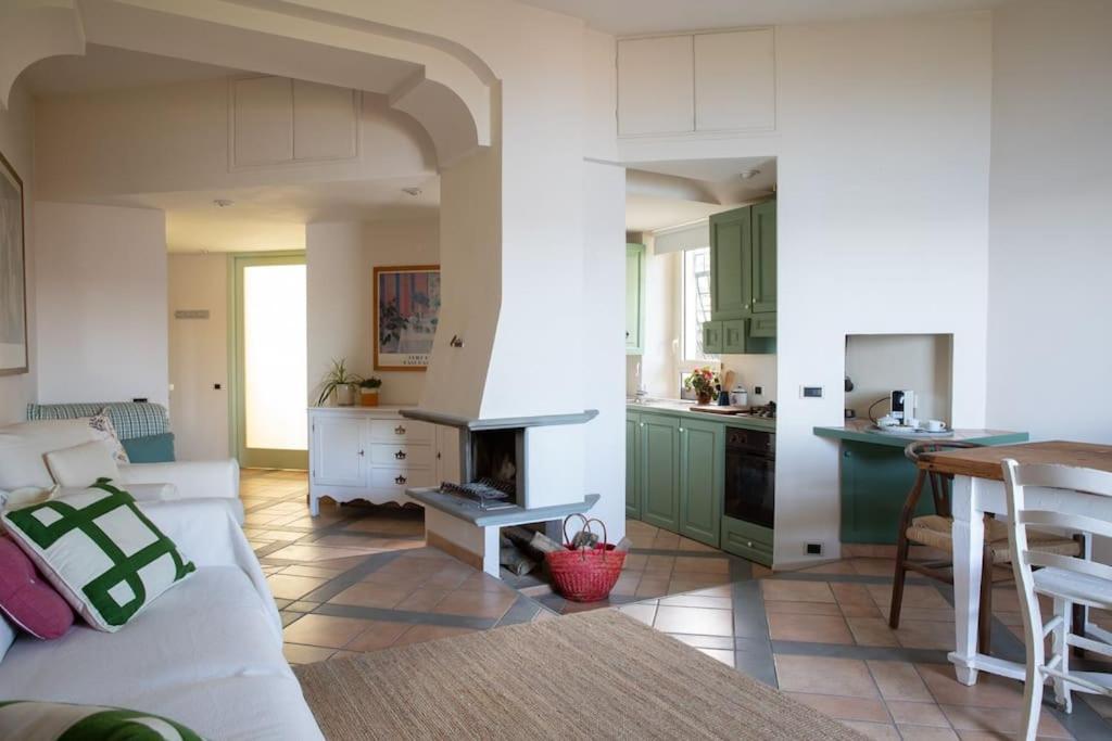 브라치아노 La Terrazza Nel Borgo 아파트 외부 사진