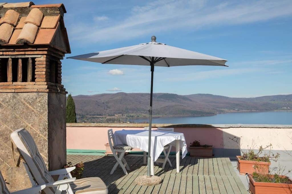 브라치아노 La Terrazza Nel Borgo 아파트 외부 사진
